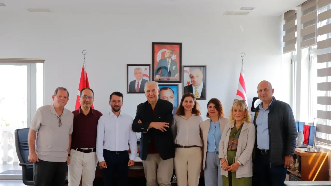 Kıbrıs Türk Pediatri Kurumu, Gazimağusa Belediyesi’ni ziyaret etti